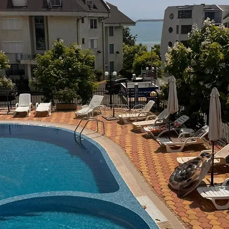 Olive Luxury Few Steps Away From The Sandy *