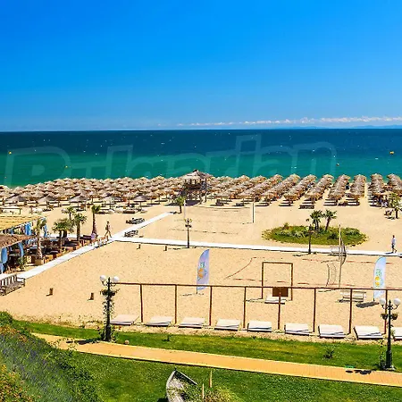 Olive Luxury Few Steps Away From The Sandy Апартамент Свети Влас