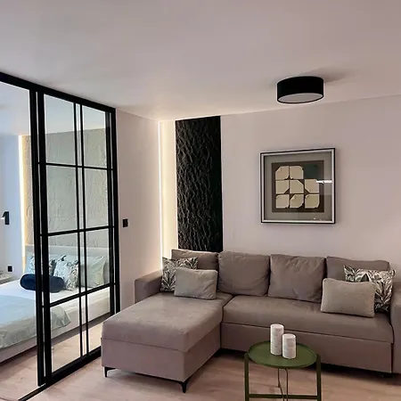 Olive Luxury Few Steps Away From The Sandy Apartamento Sveti Vlas