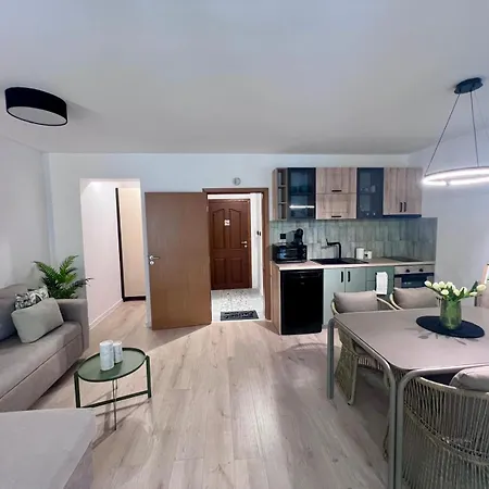 Olive Luxury Few Steps Away From The Sandy Апартамент *